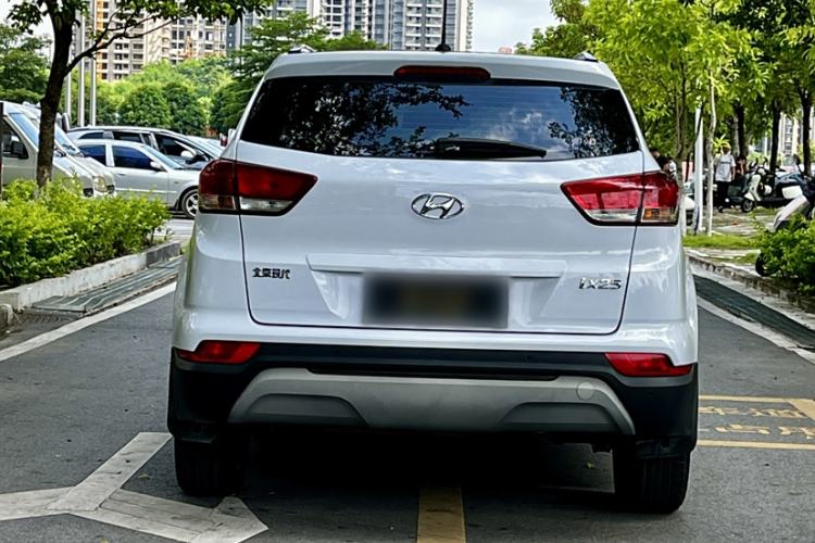 Used Hyundai ix25 2017 1.6L Automatic Smart Version Exterior 6