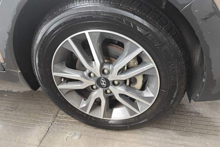 Used Hyundai ix25 2017 1.4T Automatic Smart Version Exterior 7