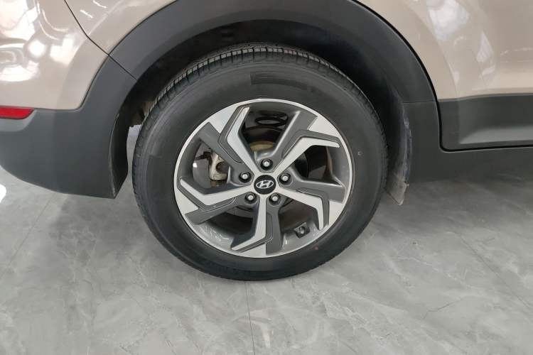Used Hyundai ix25 2017 1.6L Automatic Smart Version Exterior 8