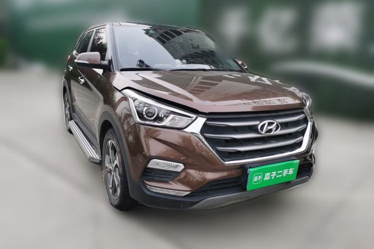 Used Hyundai ix25 2017 1.6L Automatic Smart Version Front Right 45 Deg