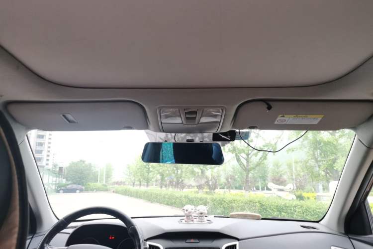 Used Hyundai ix25 2017 1.6L Automatic Smart Version Headliner