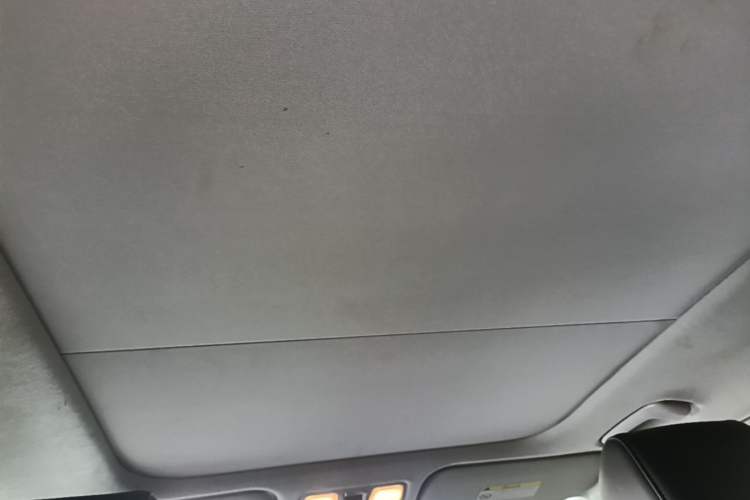 Used Hyundai ix25 2017 1.4T Automatic Smart Version Headliner