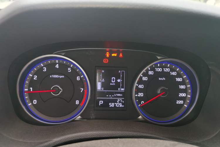 Used Hyundai ix25 2017 1.6L Automatic Smart Version Instrument Cluster