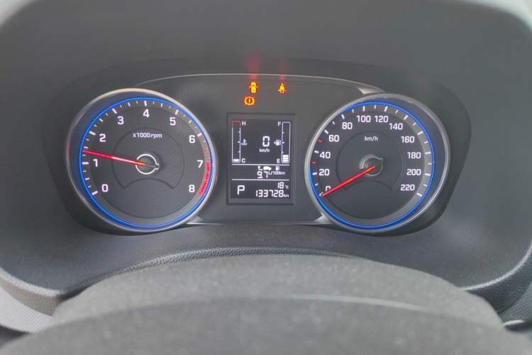 Used Hyundai ix25 2017 1.6L Automatic Smart Version Instrument Cluster