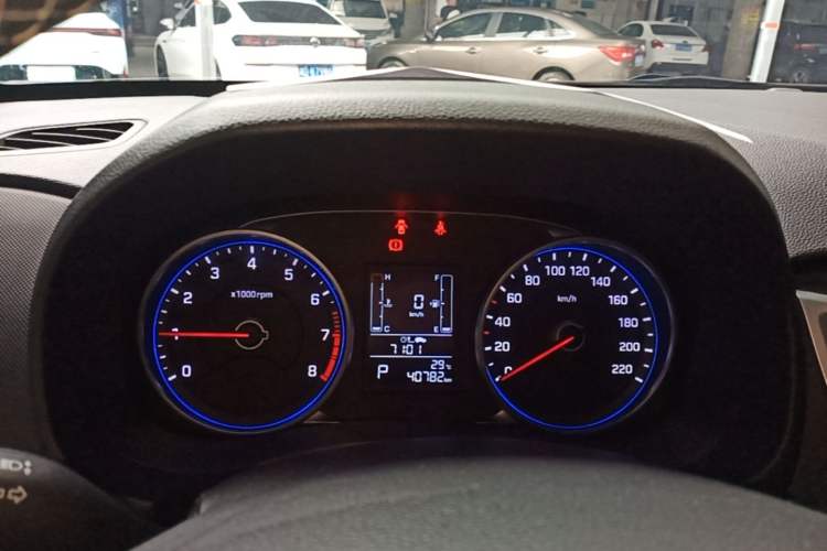 Used Hyundai ix25 2017 1.6L Automatic Smart Version Instrument Cluster