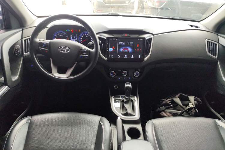 Used Hyundai ix25 2017 1.6L Automatic Smart Version Interior 2