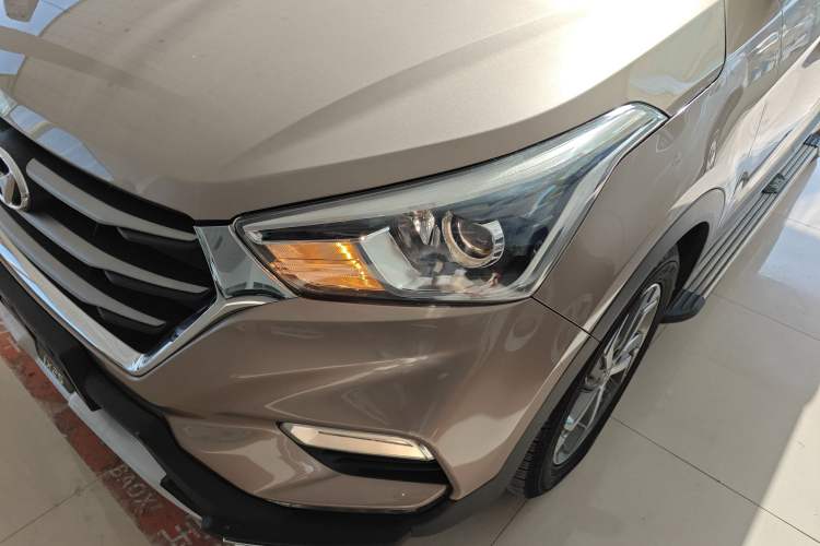 Used Hyundai ix25 2017 1.6L Automatic Smart Version Left Front Headlight