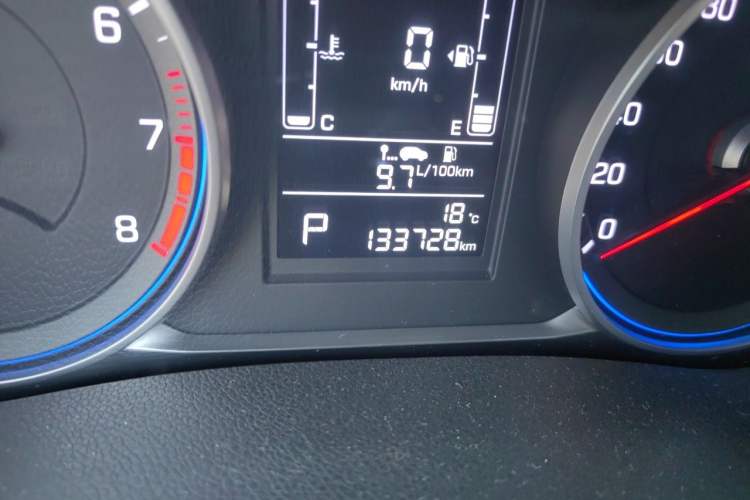Used Hyundai ix25 2017 1.6L Automatic Smart Version Odometer Close Up