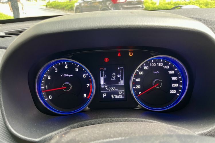 Used Hyundai ix25 2017 1.6L Automatic Smart Version Odometer Close Up