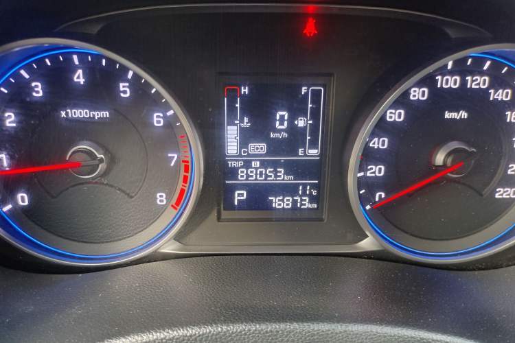 Used Hyundai ix25 2017 1.6L Automatic Smart Version Odometer Close Up
