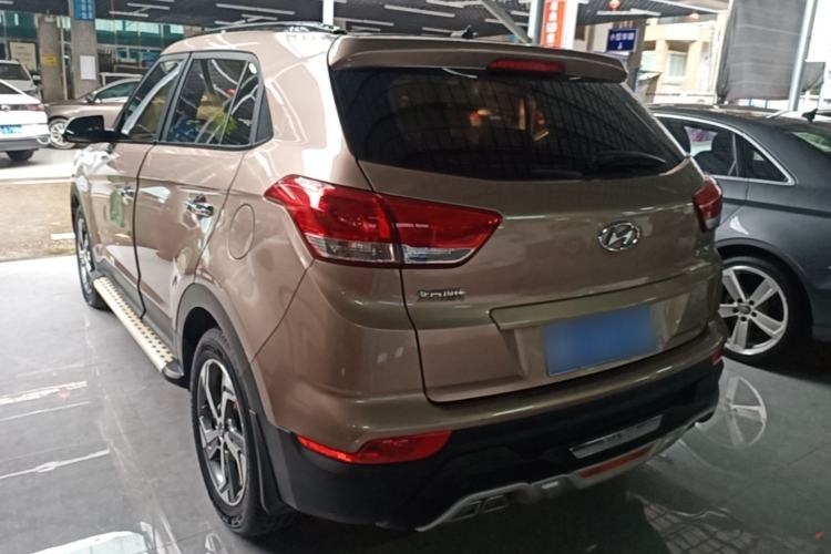 Used Hyundai ix25 2017 1.6L Automatic Smart Version Rear Left 45 Deg