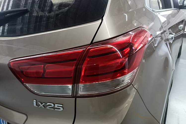 Used Hyundai ix25 2017 1.4T Automatic Smart Version Right Rear Taillight