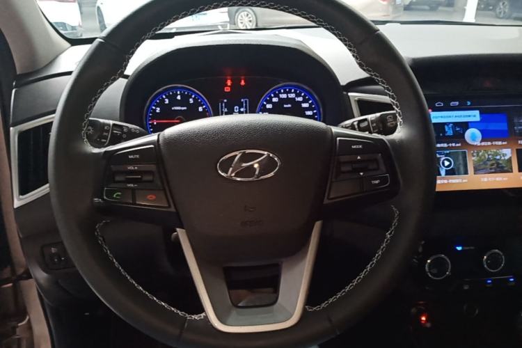 Used Hyundai ix25 2017 1.6L Automatic Smart Version Steering Wheel