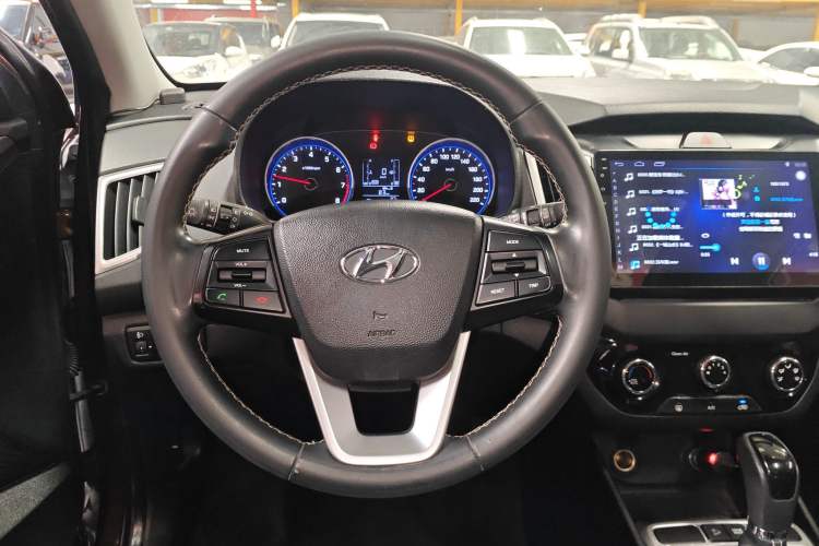 Used Hyundai ix25 2017 1.6L Automatic Smart Version Steering Wheel