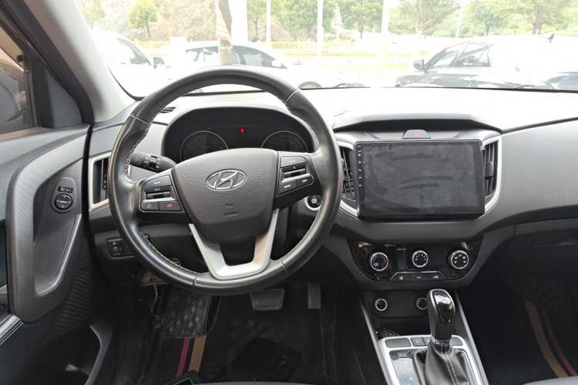 Used Hyundai ix25 2017 1.6L Automatic Smart Version Steering Wheel