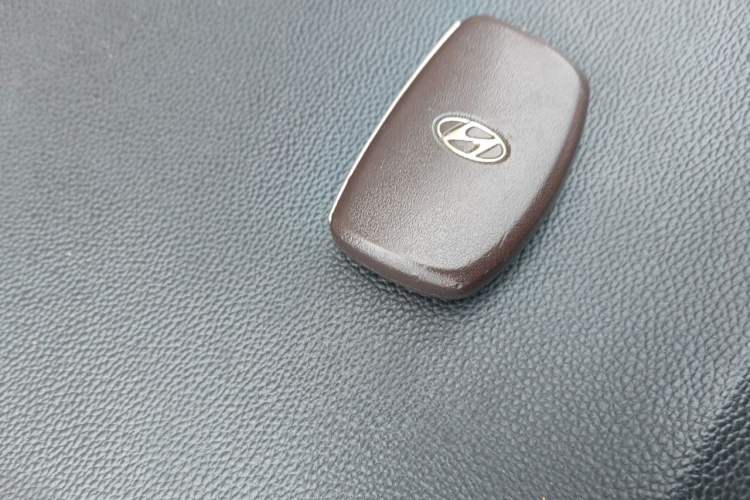 Used Hyundai ix25 2017 1.6L Automatic Smart Version Vehicle Key