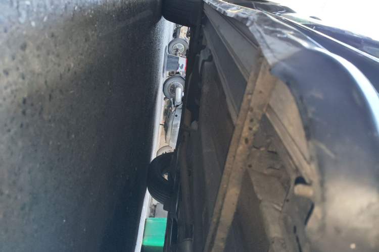 Used Hyundai ix25 2017 1.6L Automatic Smart Version Chassis Front Right