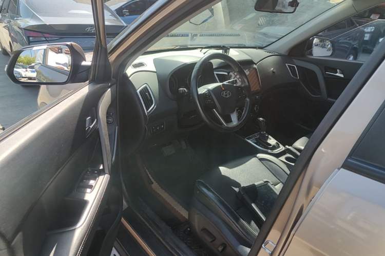 Used Hyundai ix25 2017 1.6L Automatic Smart Version Driver Seat