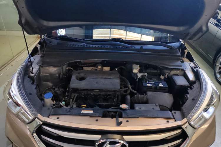 Used Hyundai ix25 2017 1.6L Automatic Smart Version Engine Bay