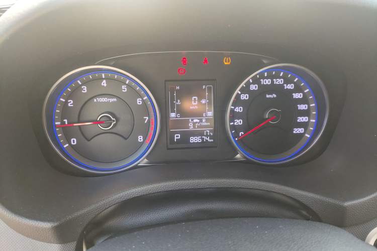 Used Hyundai ix25 2017 1.6L Automatic Smart Version Instrument Cluster