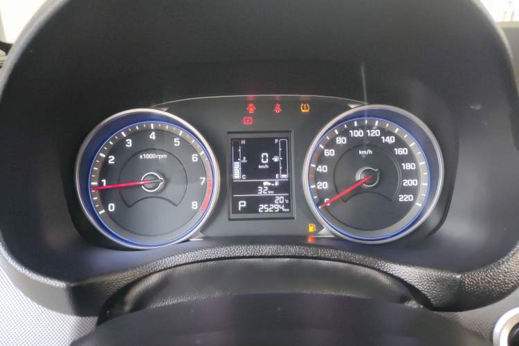 Used Hyundai ix25 2017 1.6L Automatic Smart Version Instrument Cluster