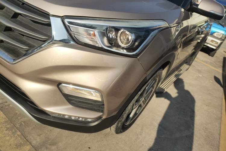 Used Hyundai ix25 2017 1.6L Automatic Smart Version Left Front Headlight