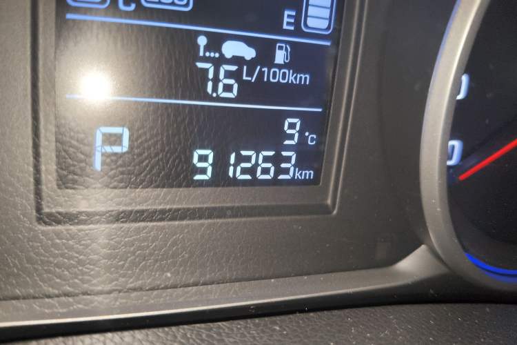 Used Hyundai ix25 2017 1.6L Automatic Smart Version Odometer Close Up