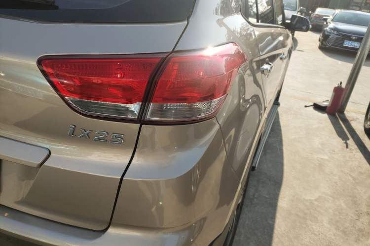 Used Hyundai ix25 2017 1.6L Automatic Smart Version Right Rear Taillight