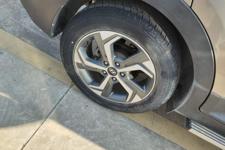 Used Hyundai ix25 2017 1.6L Automatic Smart Version Right Rear Wheel Hub