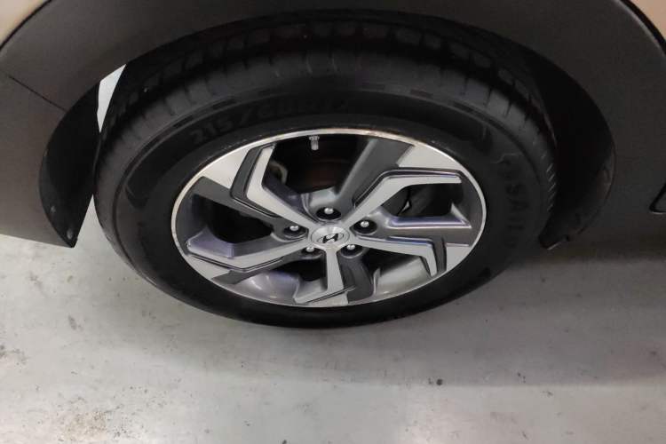 Used Hyundai ix25 2017 1.6L Automatic Smart Version Right Rear Wheel Hub