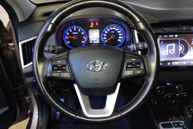 Used Hyundai ix25 2017 1.6L Automatic Smart Version Steering Wheel