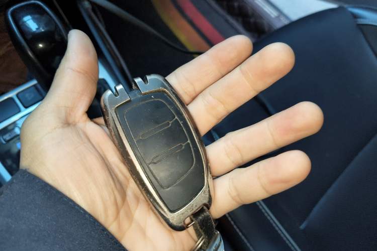Used Hyundai ix25 2017 1.6L Automatic Smart Version Vehicle Key
