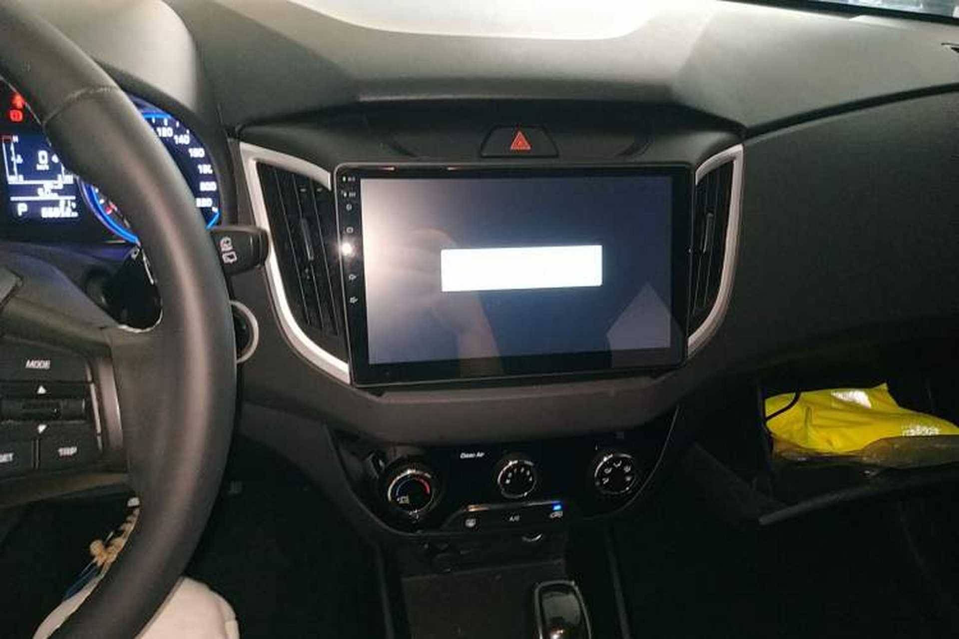 Used Hyundai ix25 2017 1.6L Automatic Smart Version Audio And AC Panel