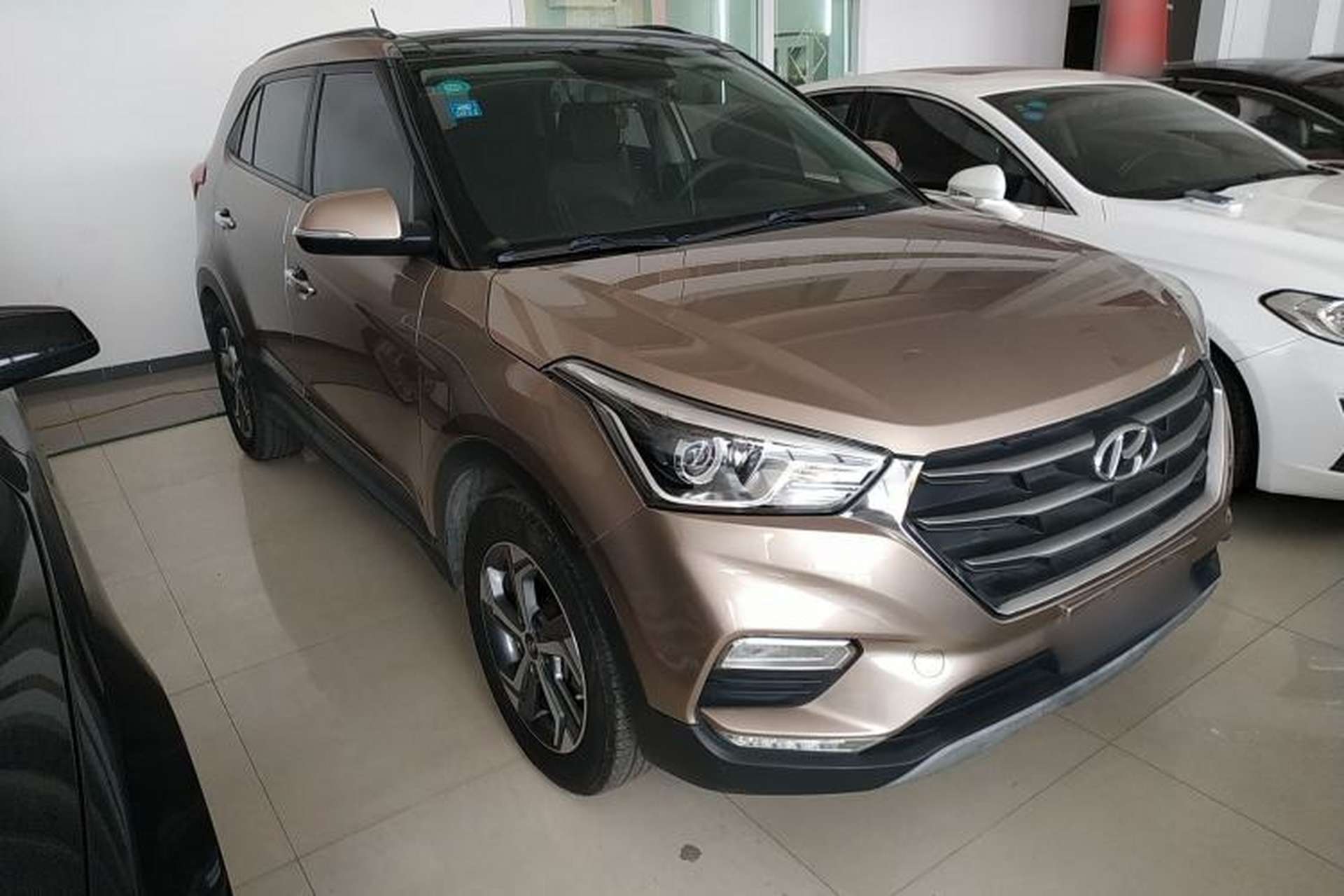 Used Hyundai ix25 2017 1.6L Automatic Smart Version Front Right 45 Deg