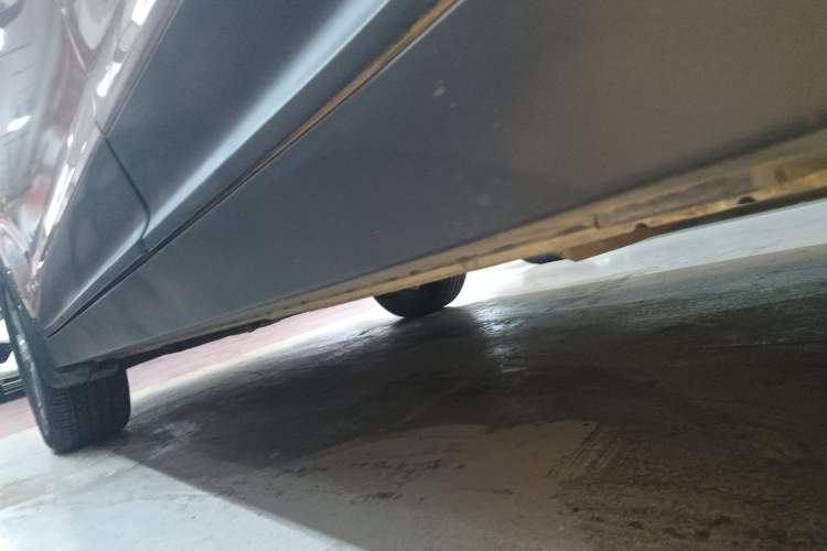 Used Hyundai ix25 2017 1.6L Automatic Smart Version Left Side Sill
