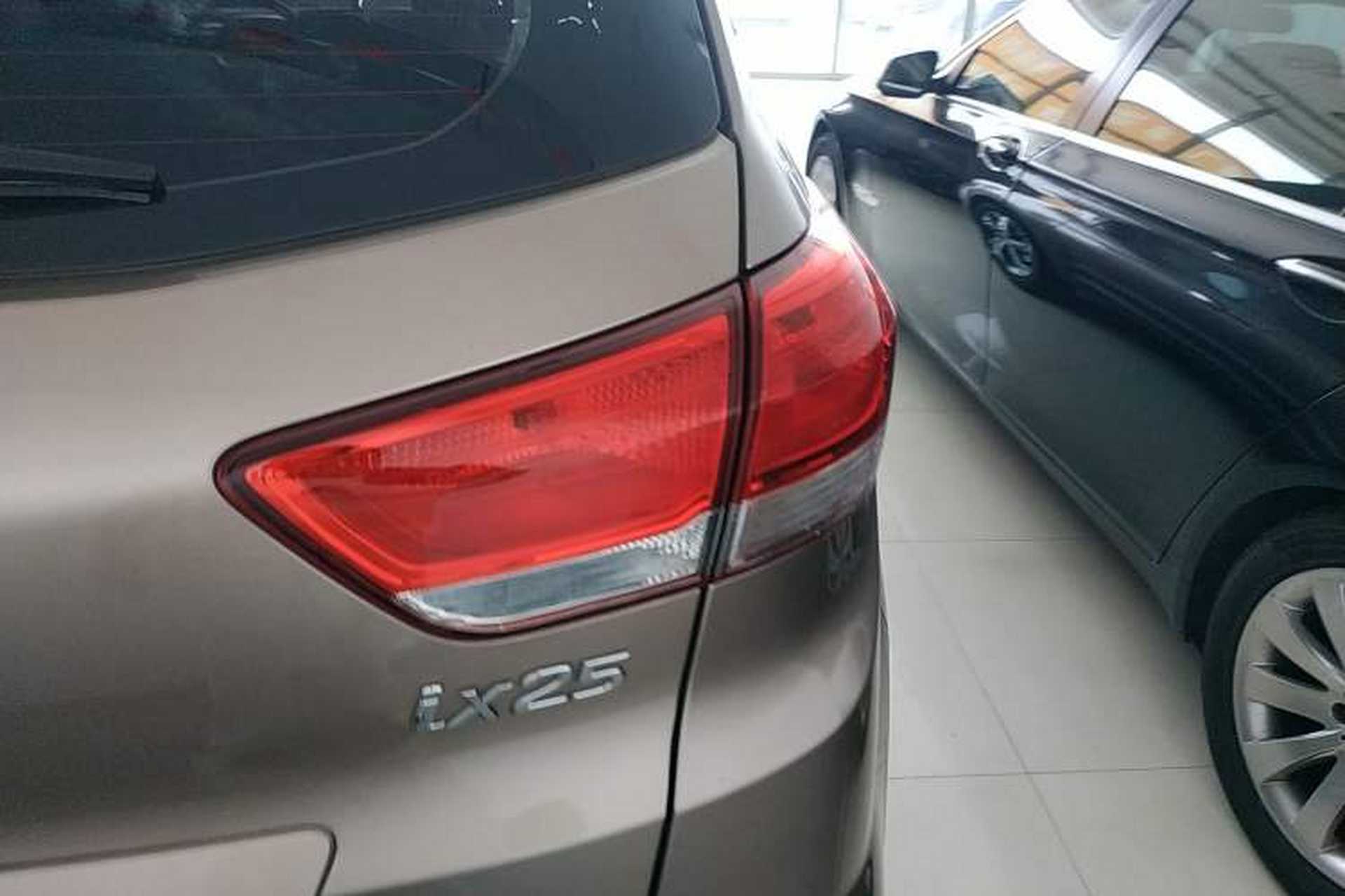 Used Hyundai ix25 2017 1.6L Automatic Smart Version Right Rear Taillight