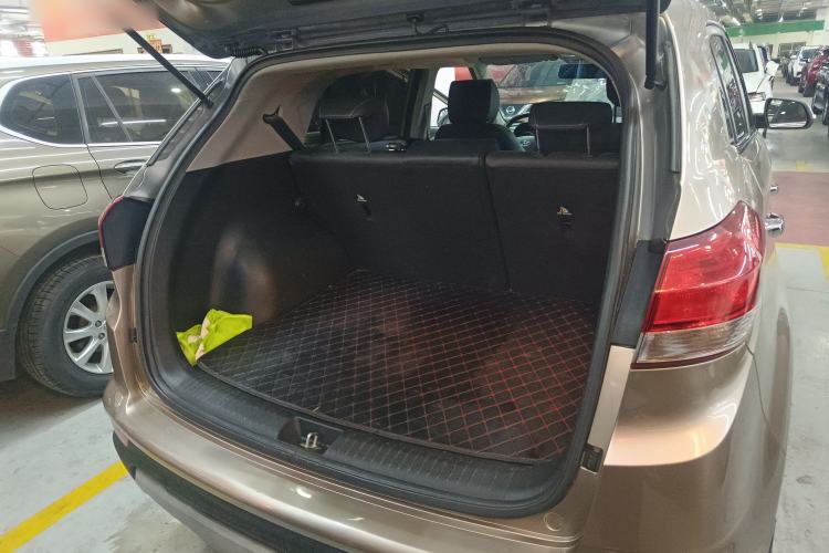 Used Hyundai ix25 2017 1.6L Automatic Smart Version Trunk