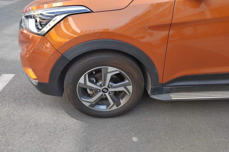 Used Hyundai ix25 2017 1.6L Automatic Smart Version Exterior 4
