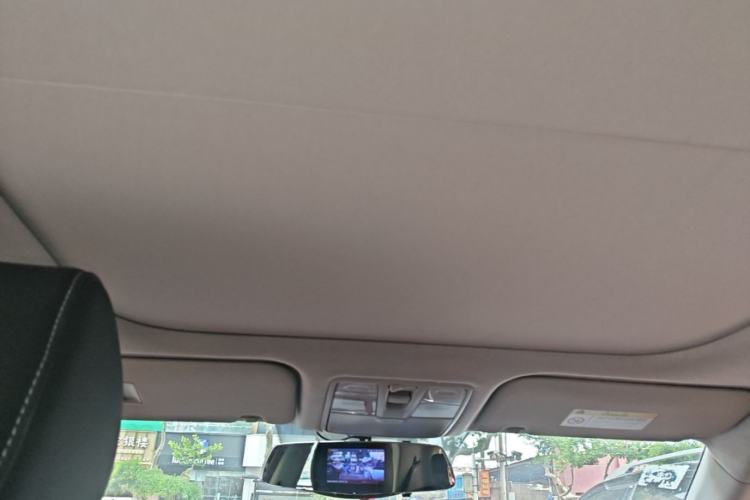 Used Hyundai ix25 2017 1.6L Automatic Smart Version Headliner