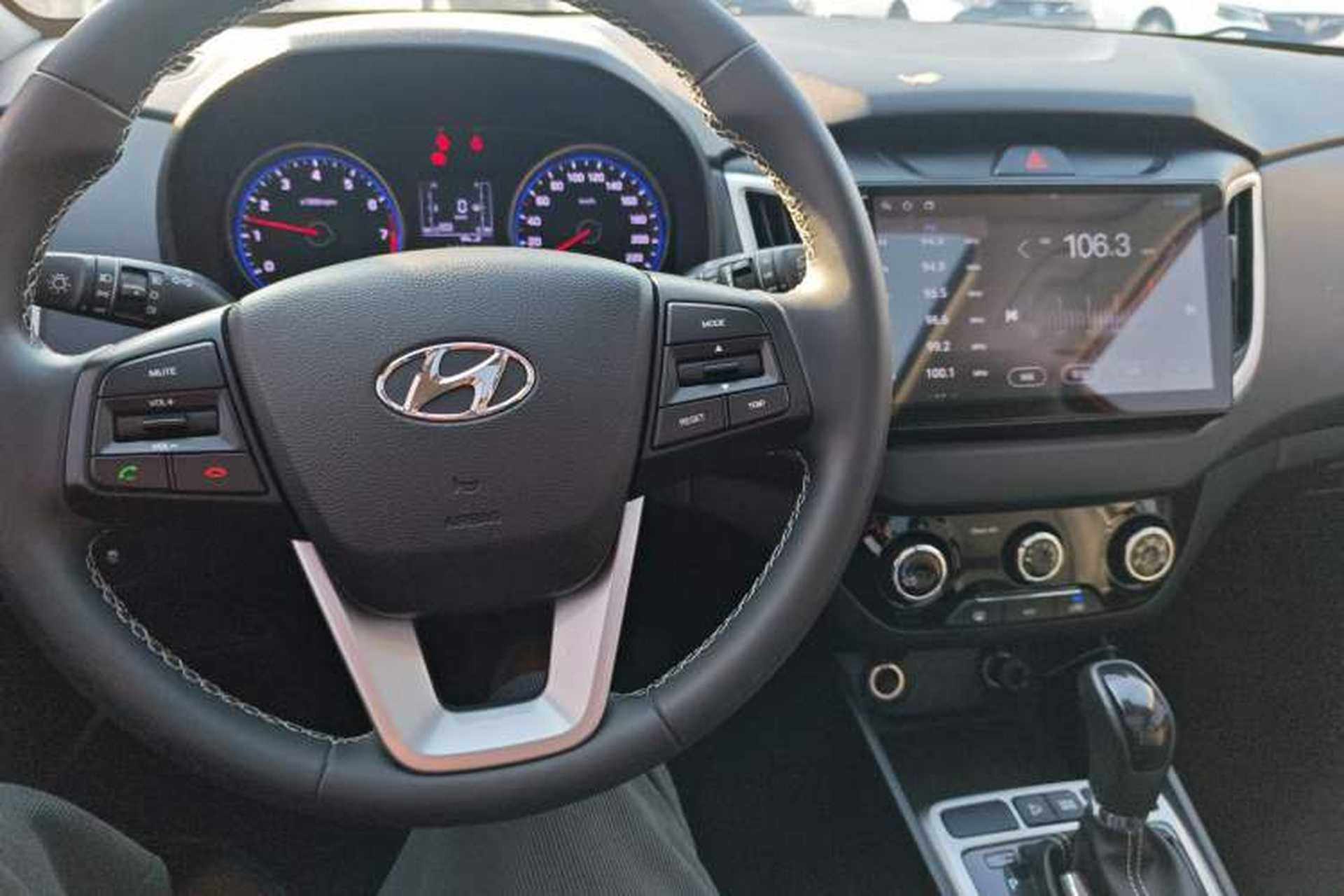 Used Hyundai ix25 2017 1.6L Automatic Smart Version Interior 2