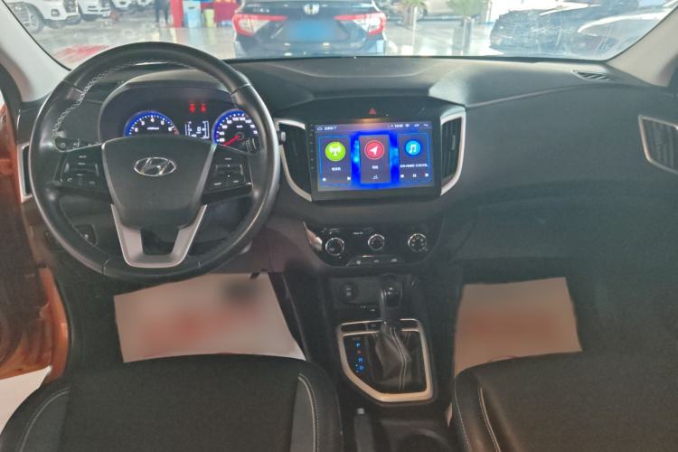Used Hyundai ix25 2017 1.6L Automatic Smart Version Interior 3