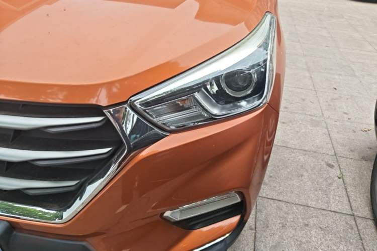 Used Hyundai ix25 2017 1.6L Automatic Smart Version Left Front Headlight