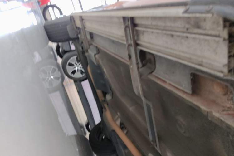 Used Hyundai ix25 2017 1.6L Automatic Smart Version Right Side Sill