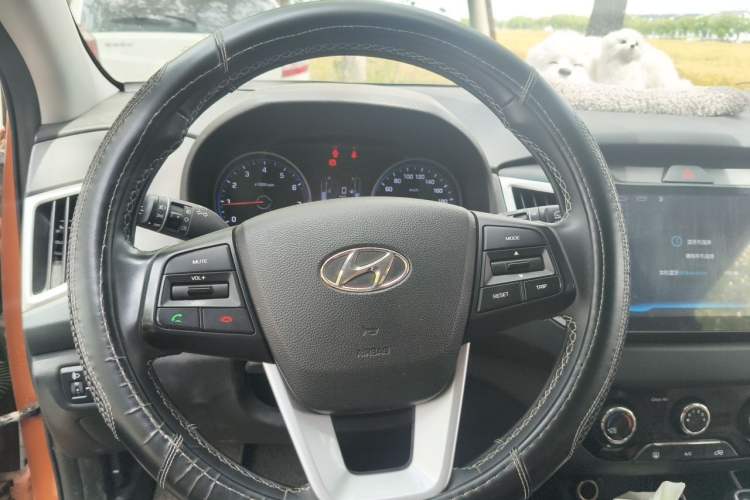 Used Hyundai ix25 2017 1.6L Automatic Smart Version Steering Wheel