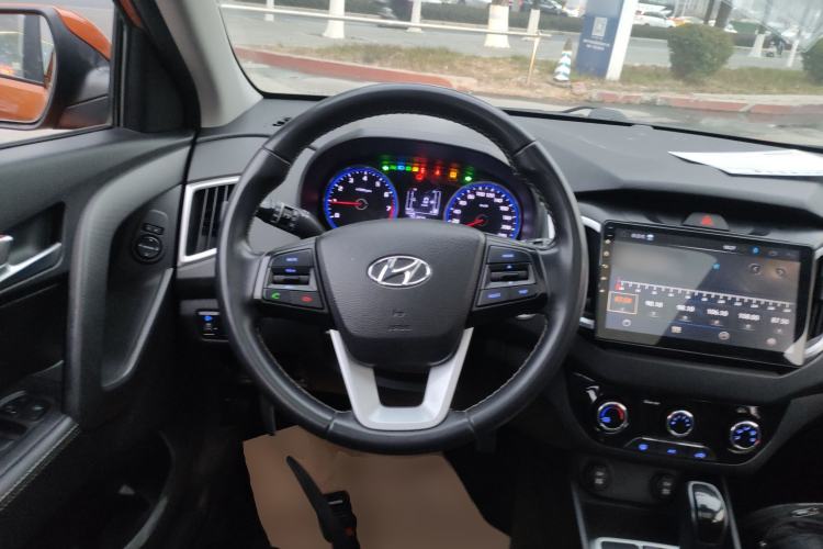 Used Hyundai ix25 2017 1.6L Automatic Smart Version Steering Wheel