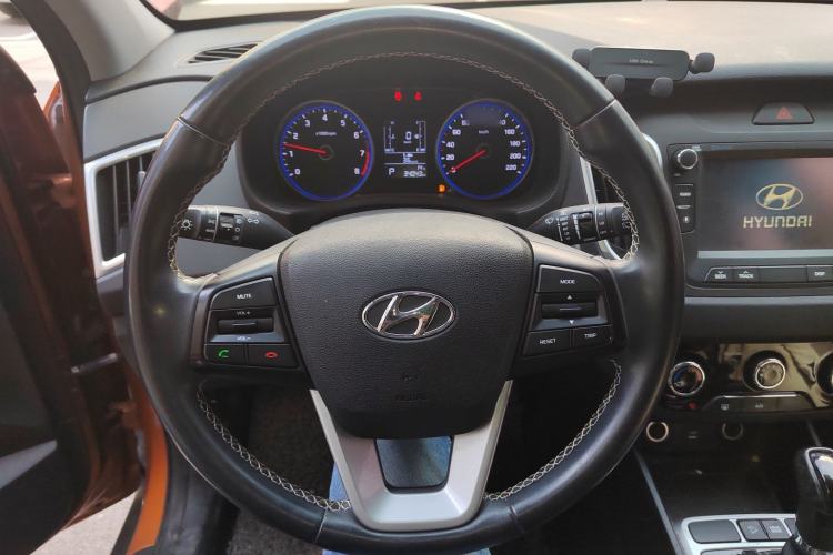 Used Hyundai ix25 2017 1.6L Automatic Smart Version Steering Wheel