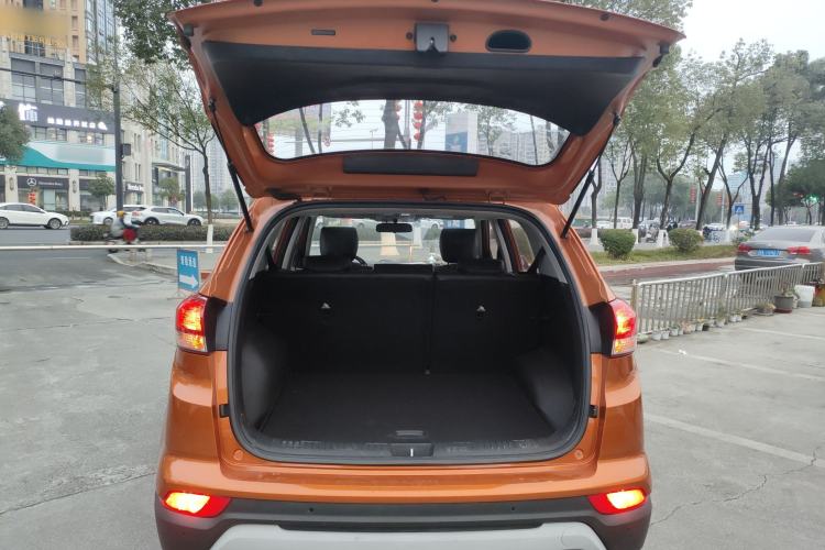 Used Hyundai ix25 2017 1.6L Automatic Smart Version Trunk