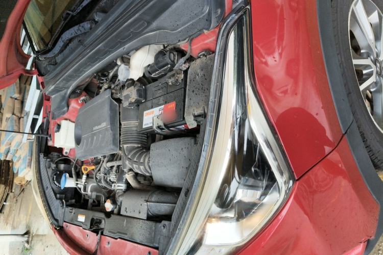 Used Hyundai ix25 2017 1.4T Automatic Smart Version Engine Bay Left