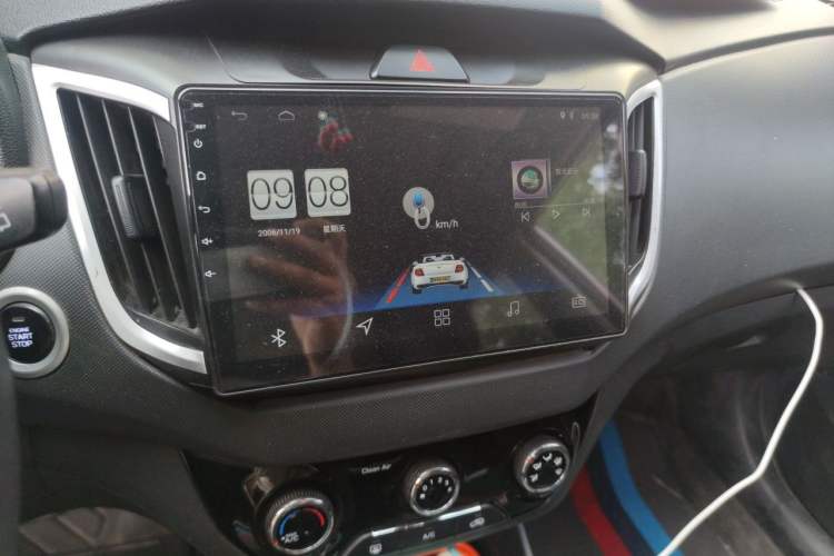 Used Hyundai ix25 2017 1.6L Automatic Smart Version Audio And AC Panel