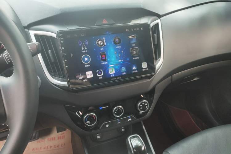 Used Hyundai ix25 2017 1.6L Automatic Smart Version Audio And AC Panel